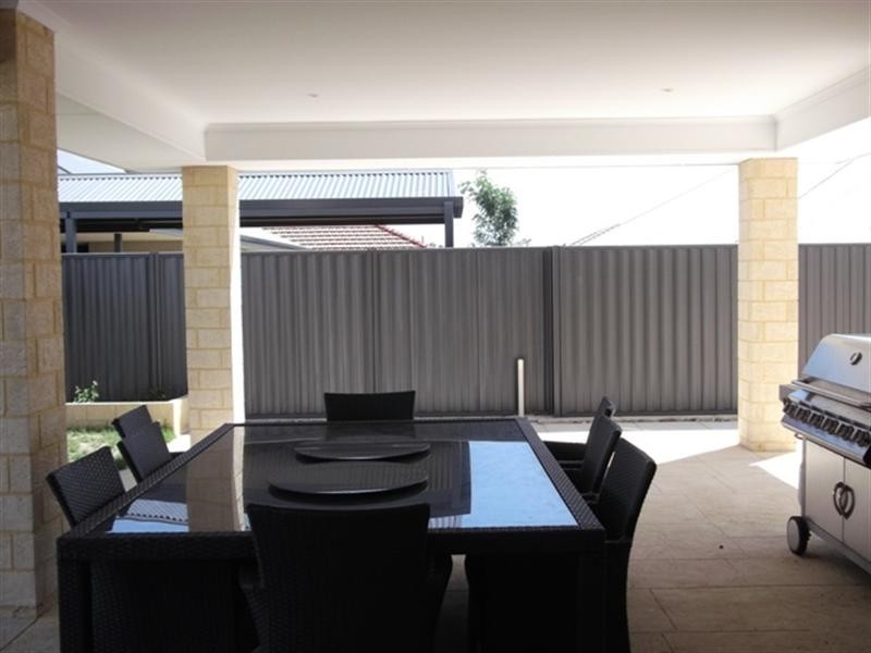 43 Wistful Parade, Aveley WA 6069