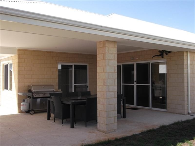 43 Wistful Parade, Aveley WA 6069