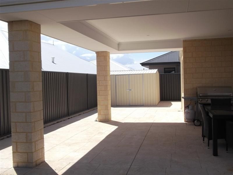 43 Wistful Parade, Aveley WA 6069