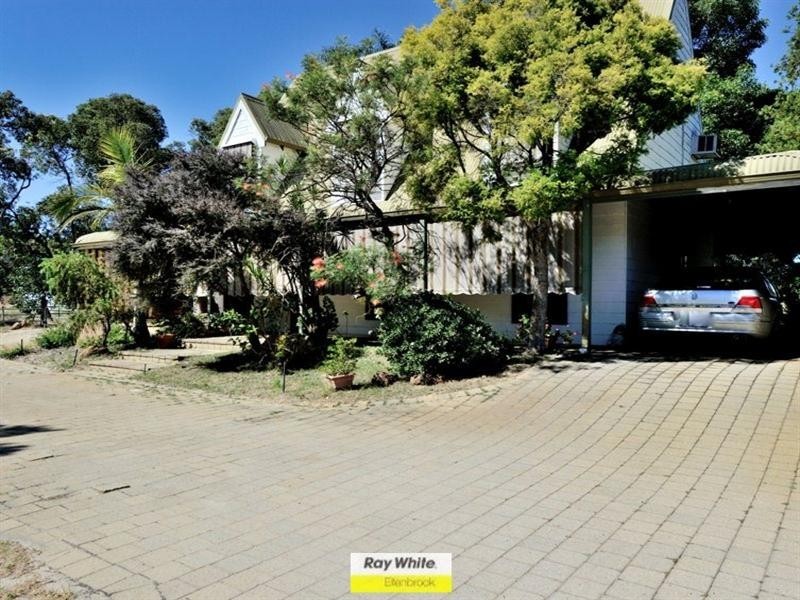 732 Lord Street, Henley Brook WA 6055