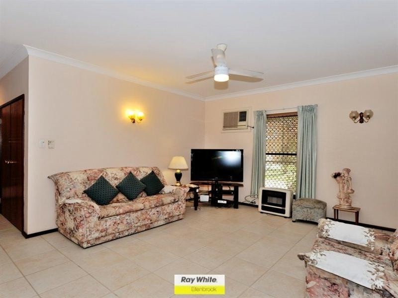 732 Lord Street, Henley Brook WA 6055