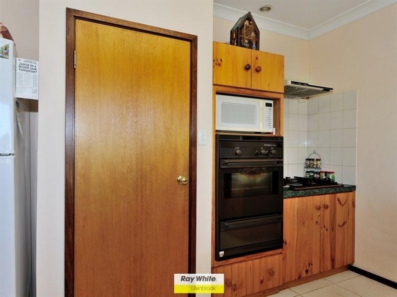 732 Lord Street, Henley Brook WA 6055