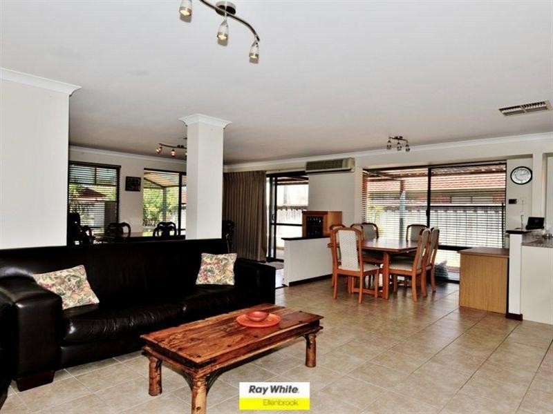 3 Millstream Grove, Ellenbrook WA 6069