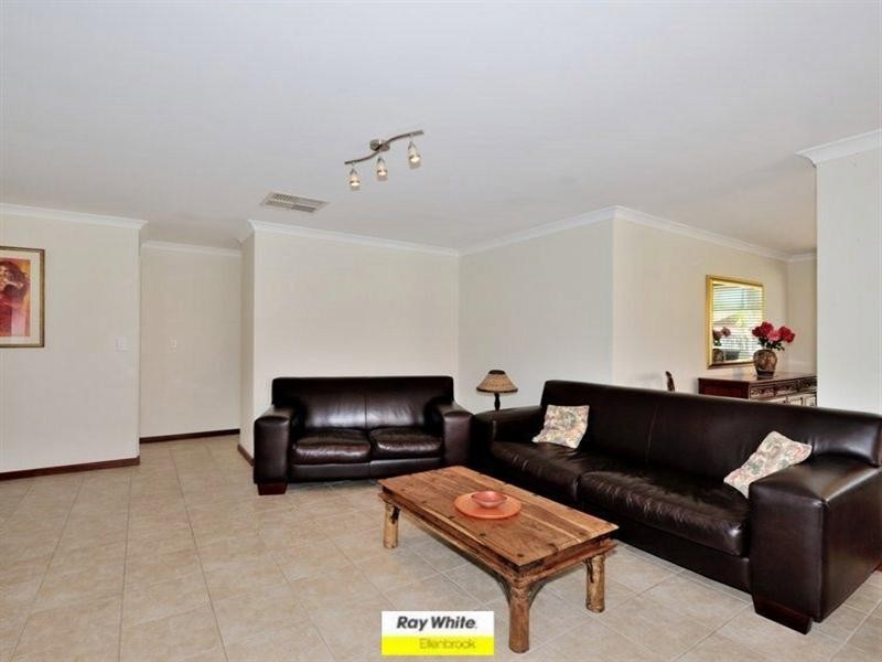 3 Millstream Grove, Ellenbrook WA 6069
