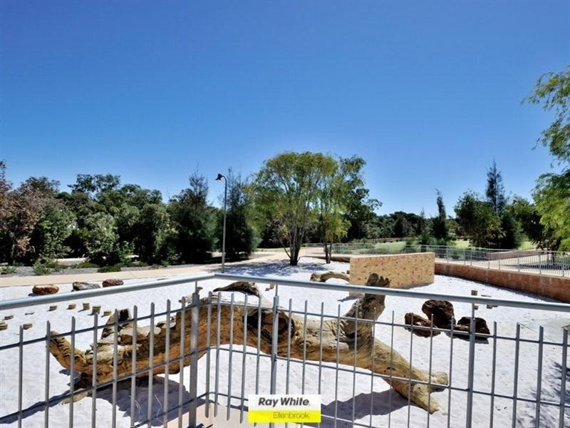 5 Liten Lane, Ellenbrook WA 6069