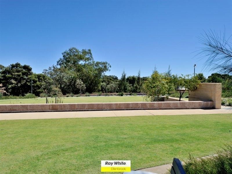 5 Liten Lane, Ellenbrook WA 6069