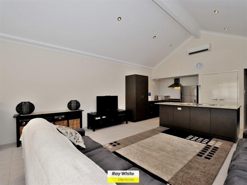 5 Liten Lane, Ellenbrook WA 6069