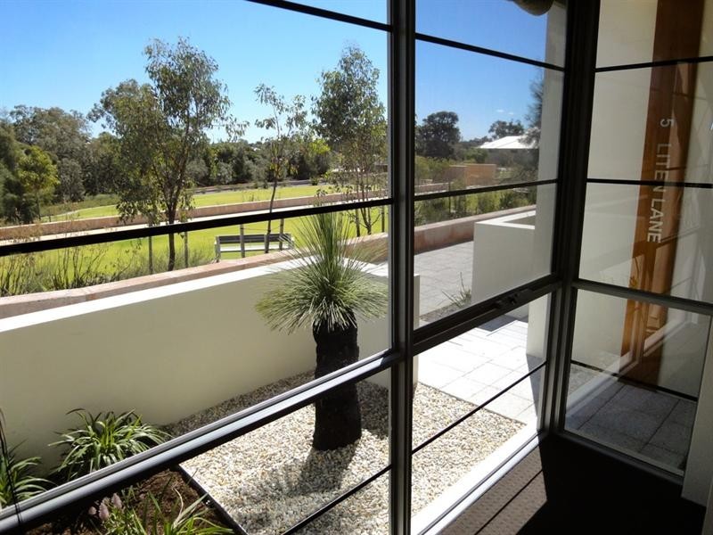 5 Liten Lane, Ellenbrook WA 6069