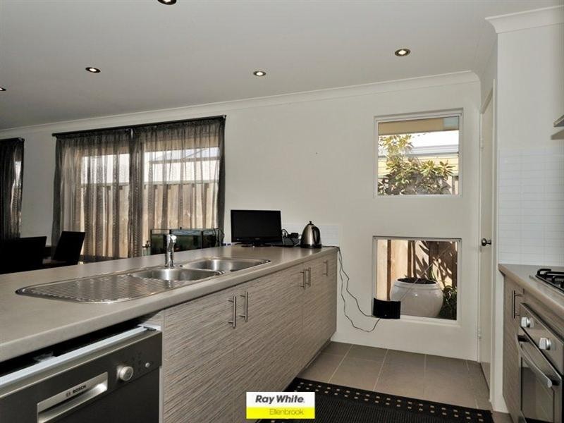 133 Elmridge Parkway, Ellenbrook WA 6069
