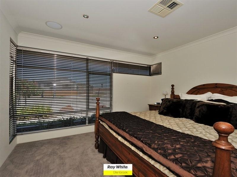 133 Elmridge Parkway, Ellenbrook WA 6069