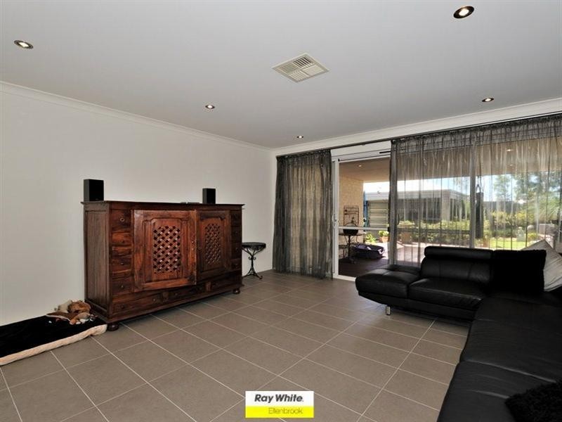 133 Elmridge Parkway, Ellenbrook WA 6069