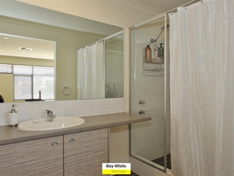 133 Elmridge Parkway, Ellenbrook WA 6069