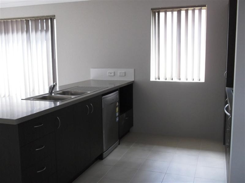 5 Goomally Turn, Ellenbrook WA 6069