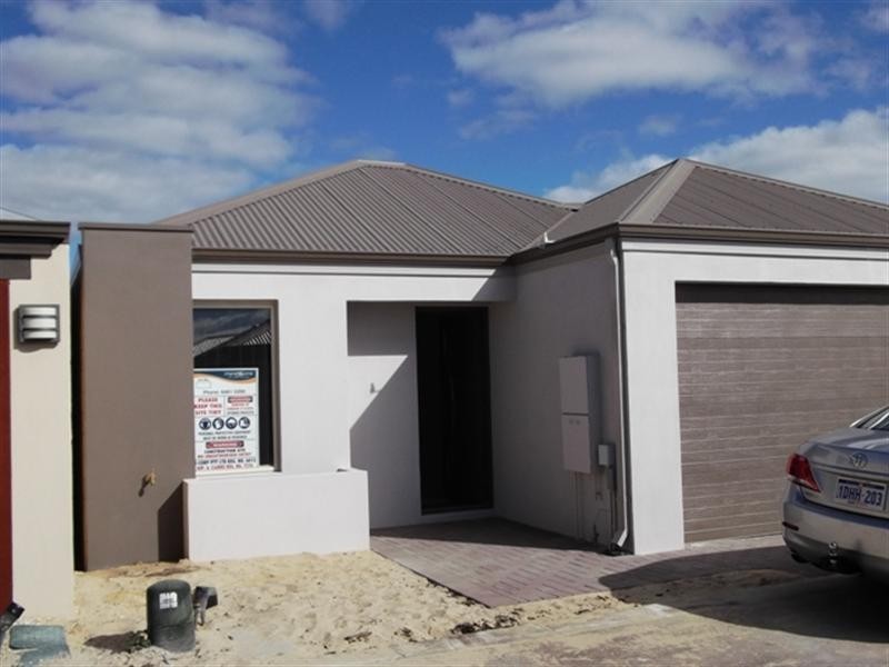 5 Goomally Turn, Ellenbrook WA 6069