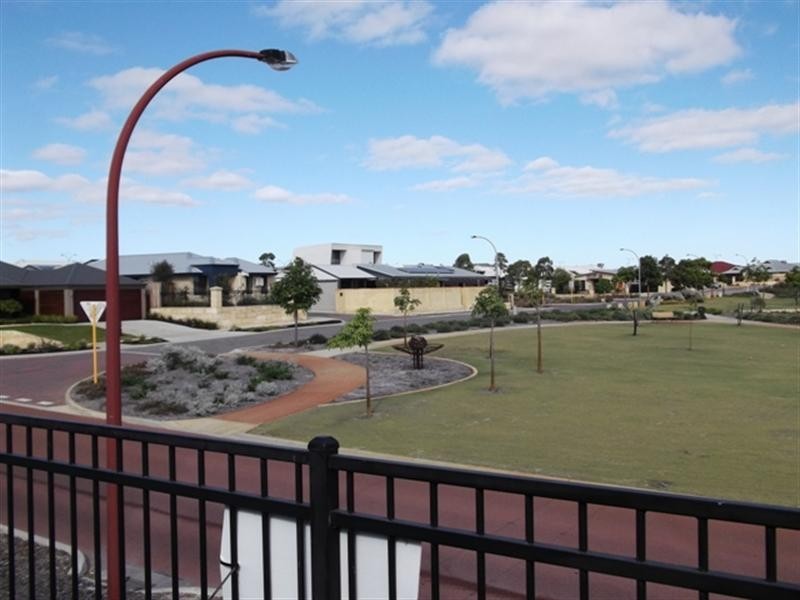 5 Goomally Turn, Ellenbrook WA 6069