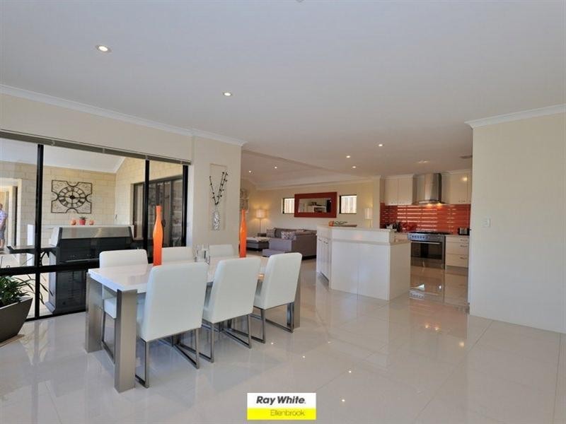 5 Aspley Lane, The Vines WA 6069