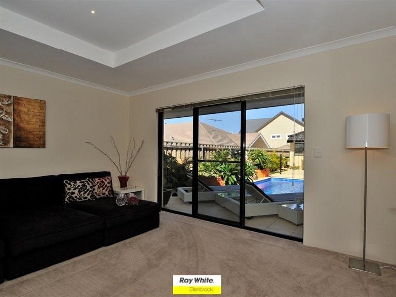 5 Aspley Lane, The Vines WA 6069