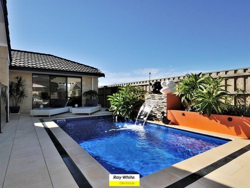 5 Aspley Lane, The Vines WA 6069