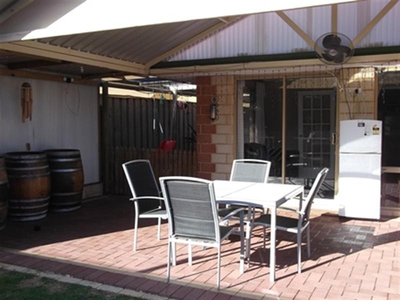 24 Mustang Drive, Henley Brook WA 6055