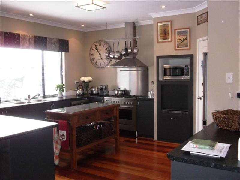 11 Werai Road, Ellenbrook WA 6069