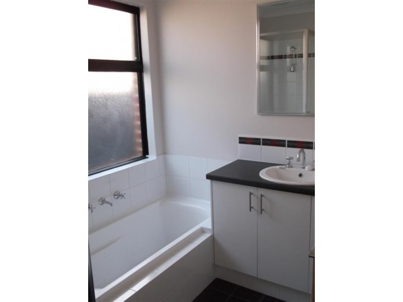 10 Celadon Terrace, Aveley WA 6069