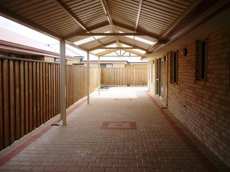 82 Granesse Drive, Ellenbrook WA 6069