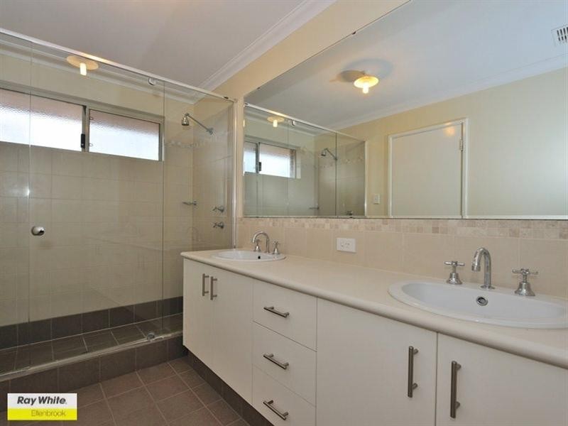 24 Corich Pass, Aveley WA 6069