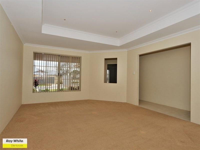 24 Corich Pass, Aveley WA 6069