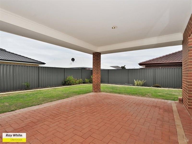 24 Corich Pass, Aveley WA 6069