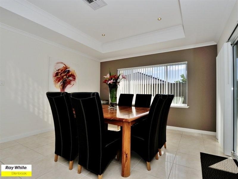 10 Ellery Gate, Aveley WA 6069