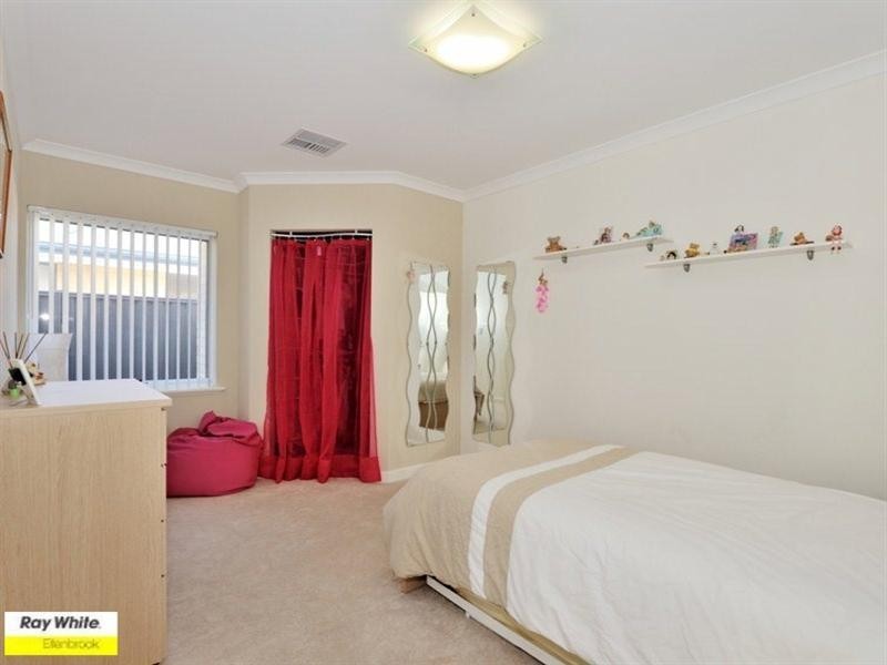 10 Ellery Gate, Aveley WA 6069