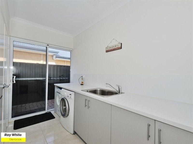 10 Ellery Gate, Aveley WA 6069