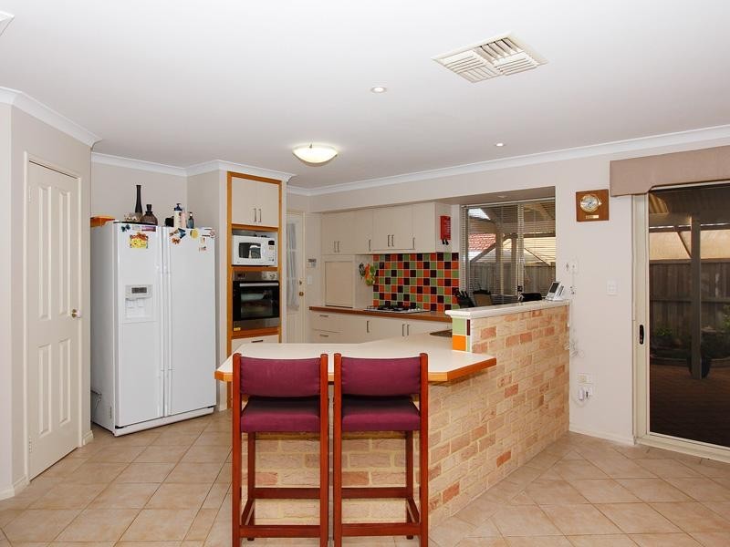 38 Bronzewing Avenue, Ellenbrook WA 6069