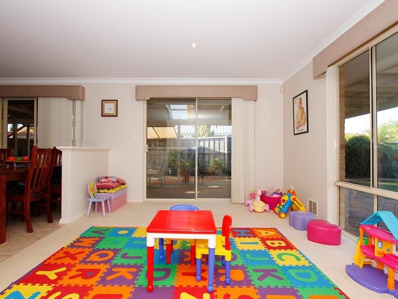 38 Bronzewing Avenue, Ellenbrook WA 6069