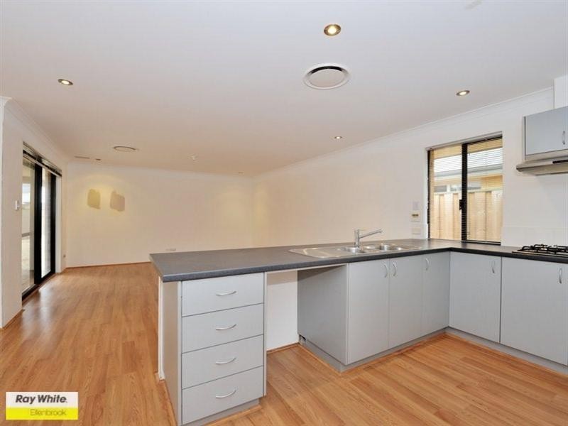 10 Elmridge Parkway, Ellenbrook WA 6069