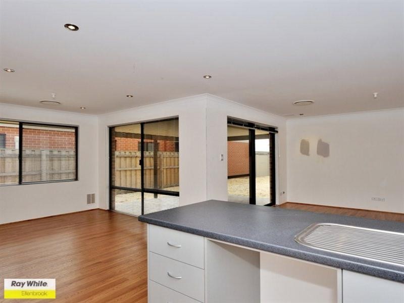10 Elmridge Parkway, Ellenbrook WA 6069