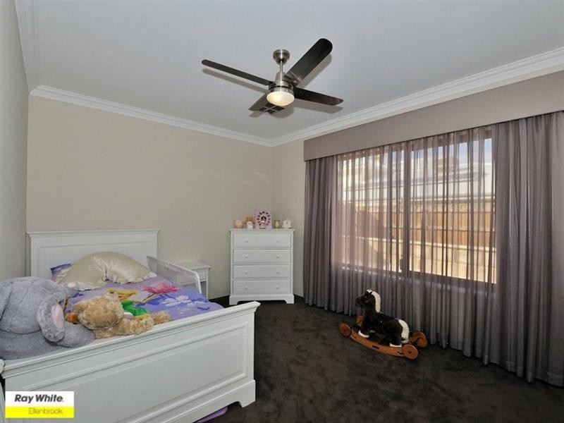 34 Portmarnock Drive, The Vines WA 6069