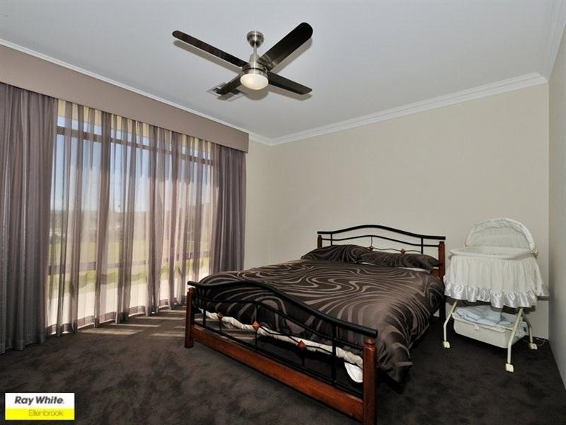 34 Portmarnock Drive, The Vines WA 6069