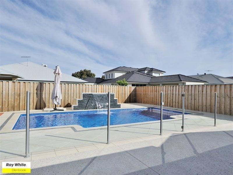 34 Portmarnock Drive, The Vines WA 6069