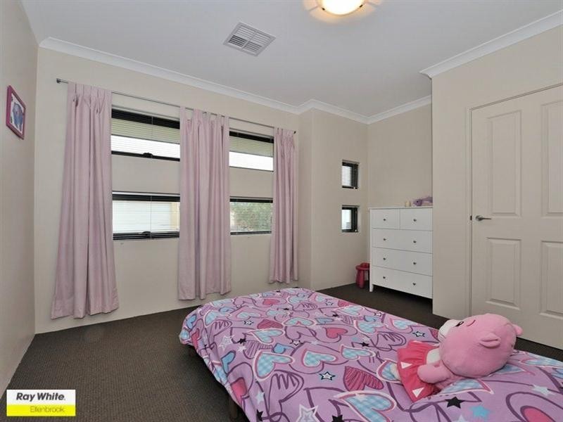 12 Pavilion Circle, The Vines WA 6069