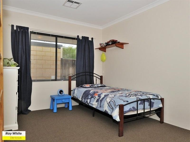 12 Pavilion Circle, The Vines WA 6069