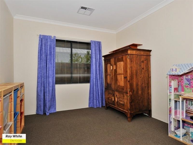 12 Pavilion Circle, The Vines WA 6069