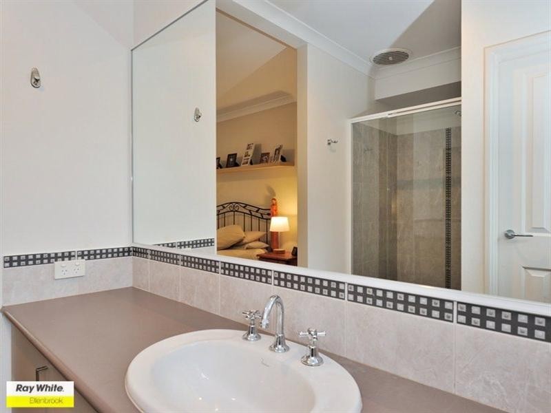 12 Pavilion Circle, The Vines WA 6069