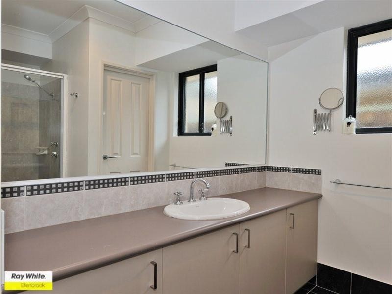 12 Pavilion Circle, The Vines WA 6069