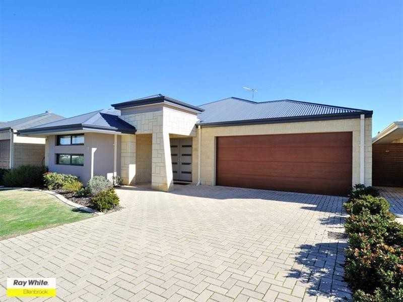 12 Pavilion Circle, The Vines WA 6069