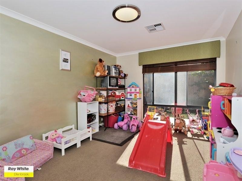125 Farmaner Parkway, Ellenbrook WA 6069