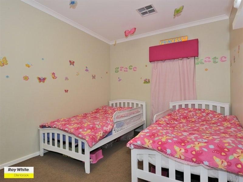 125 Farmaner Parkway, Ellenbrook WA 6069
