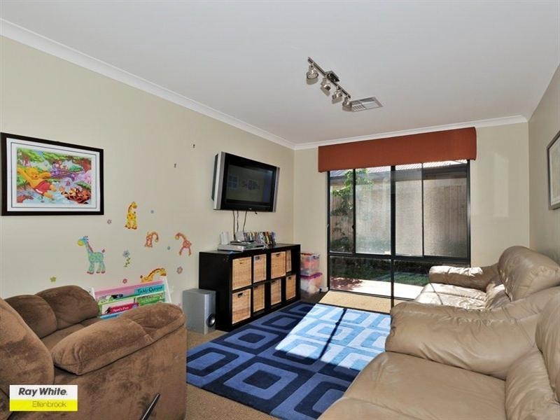 125 Farmaner Parkway, Ellenbrook WA 6069
