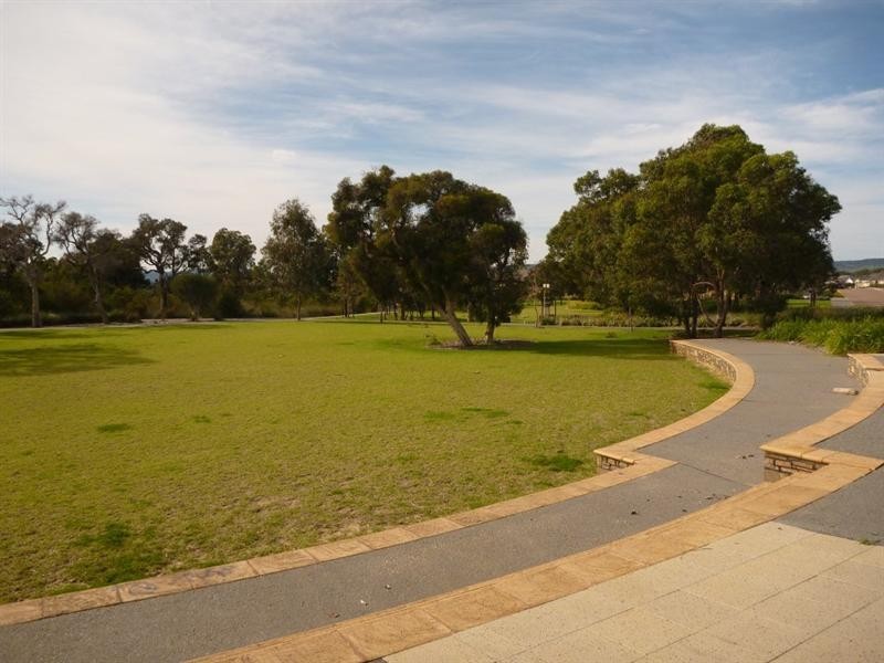 3 Wistful Parade, Aveley WA 6069