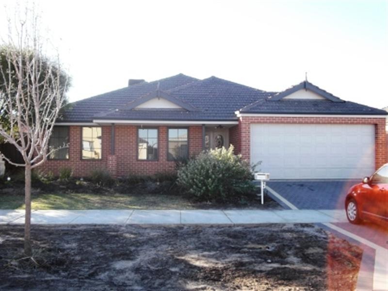 94 Edgecombe Pass, Aveley WA 6069